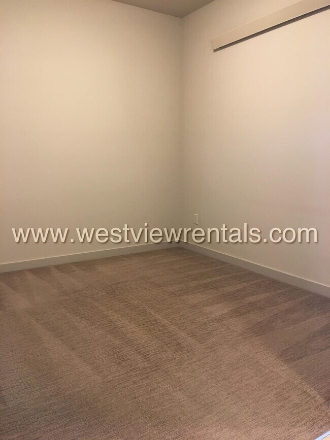 Foto del edificio - 2230 Cornerstone Ln