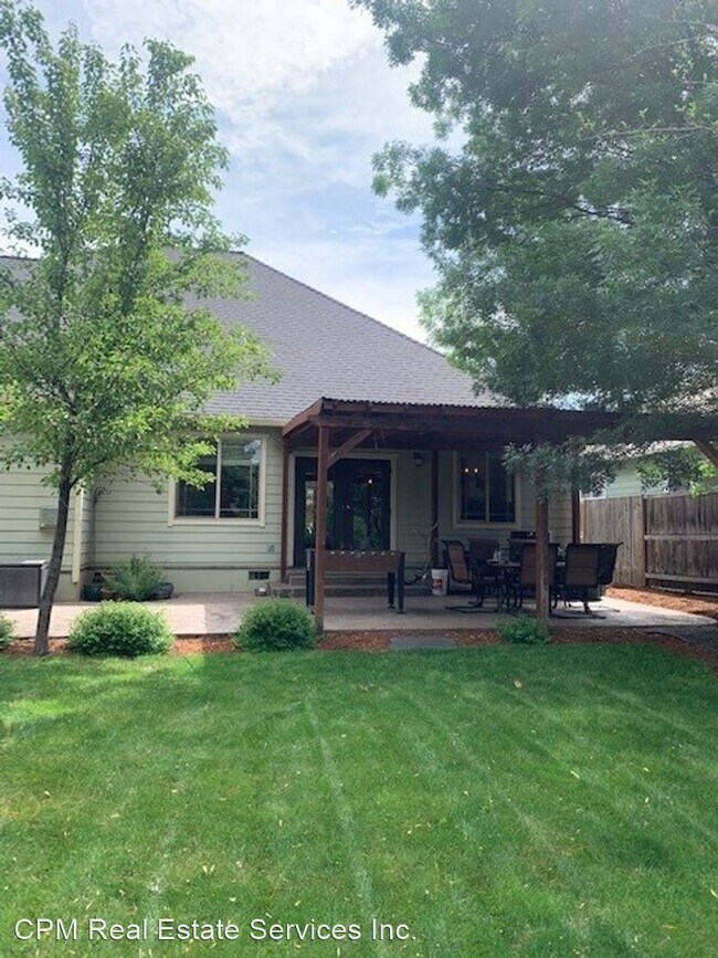 Foto del edificio - 3 br, 3 bath House - 52 Pineridge Lane