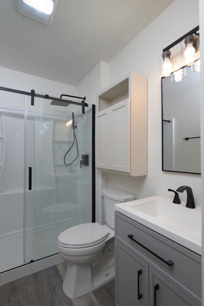 Foto del edificio - 6386 Rancho Mission Rd