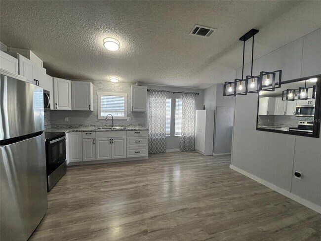 Foto del edificio - 4884 Duncan Rd