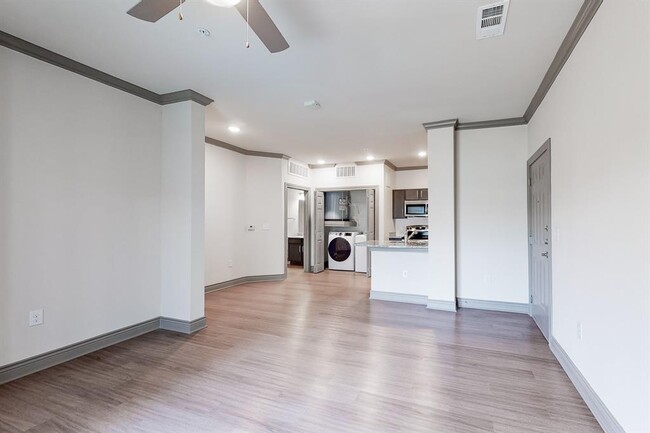 Building Photo - 2100 Kilgore Pkwy