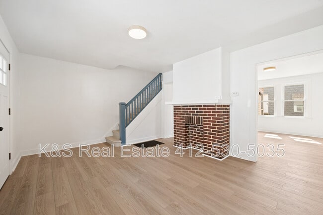 Photo - 417 Dargan St Apartment