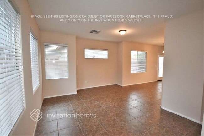 Building Photo - 741 Easter Lily Pl