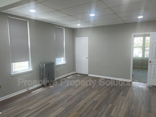 Foto del edificio - 114 N Lincoln Ave
