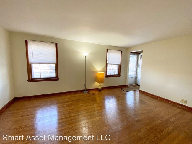 Building Photo - 3327 S 7th St