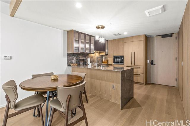 Building Photo - 1000 Auahi St