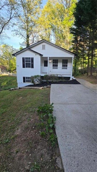 Foto del edificio - 3025 Mangum Dr