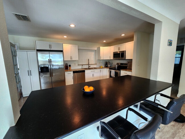 Foto del edificio - 6049 45th Ave N