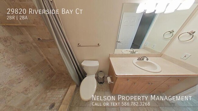 Foto del edificio - 29820 Riverside Bay Ct