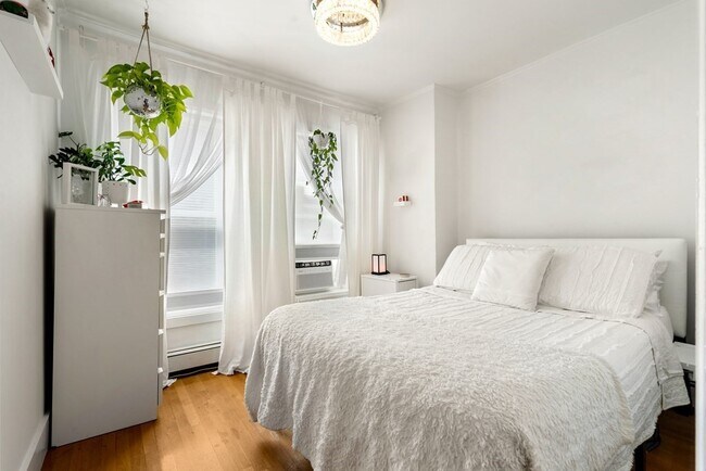 Building Photo - 89 Savin Hill Ave