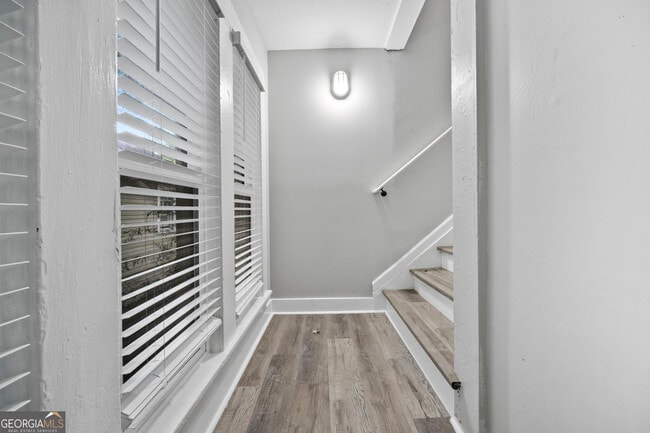 Building Photo - 1126 Briarcliff Pl NE