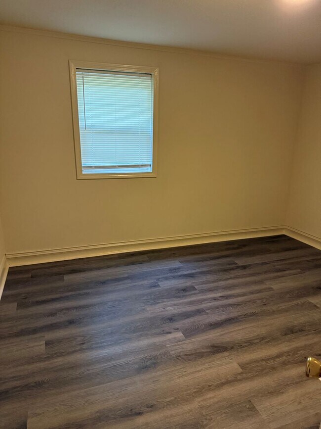 Foto del edificio - 3bed 1.5 bathroom house.