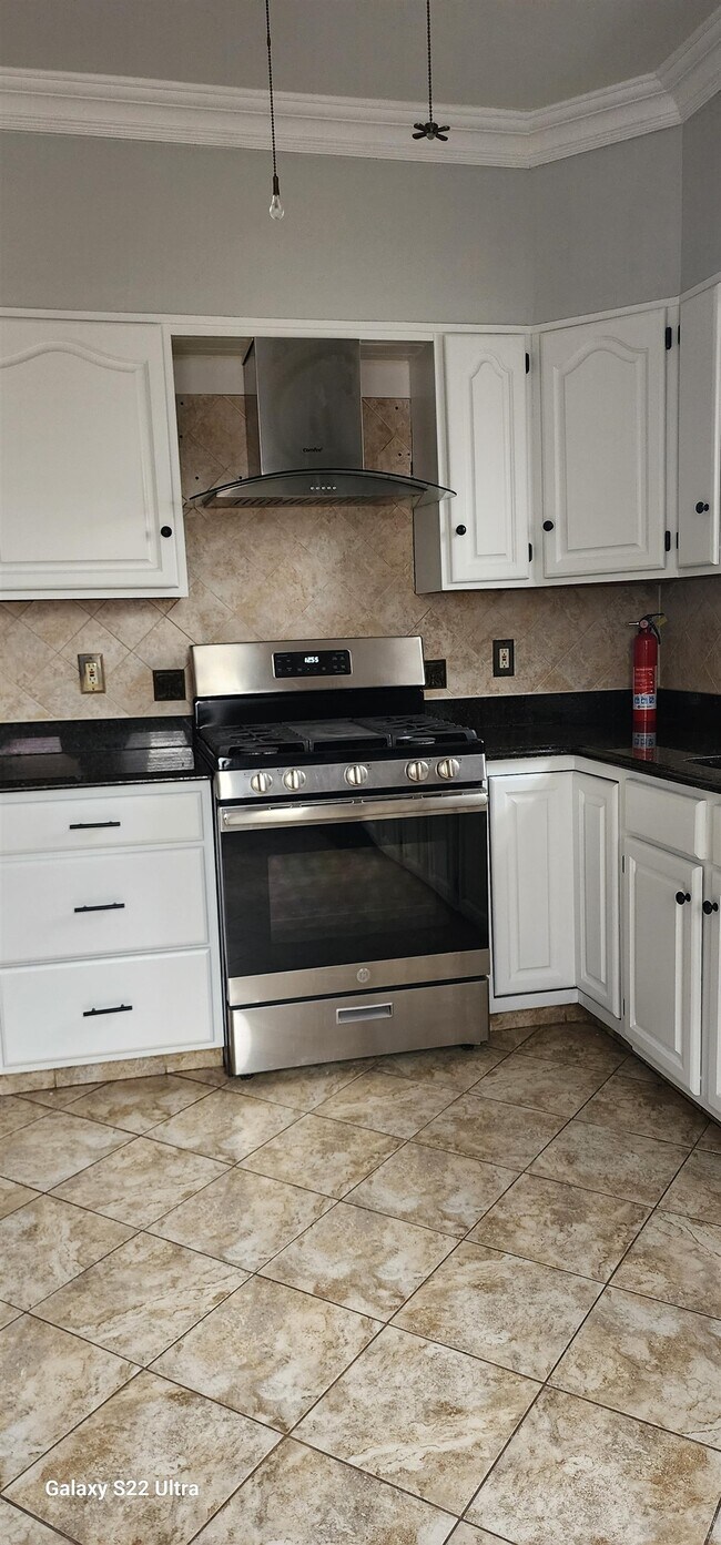 Foto del edificio - 44 E 4th St