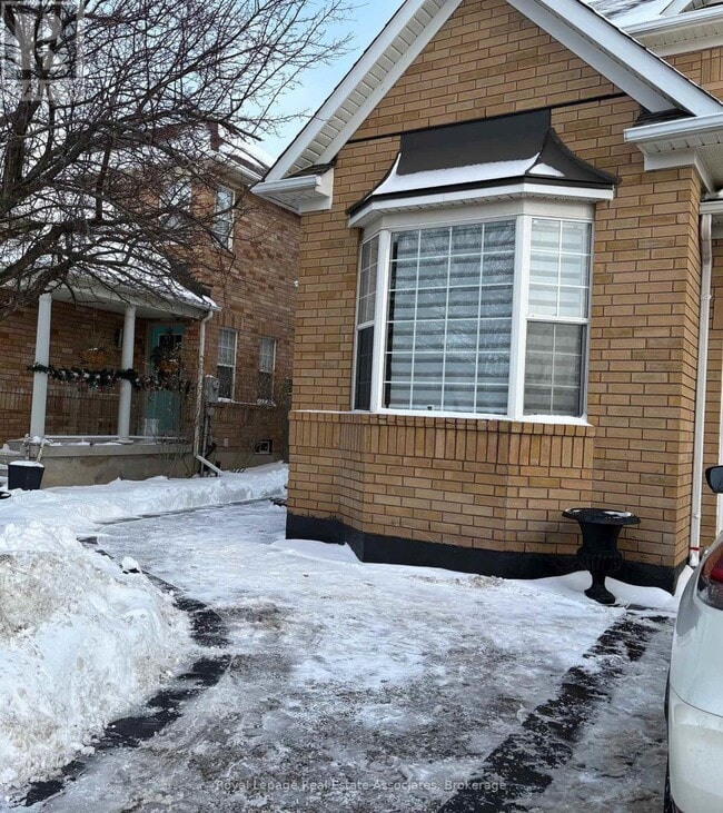 Building Photo - 1546 Harwood Dr