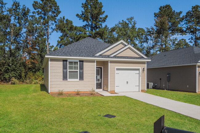 Building Photo - 1328 Warrens Way, Manning, SC