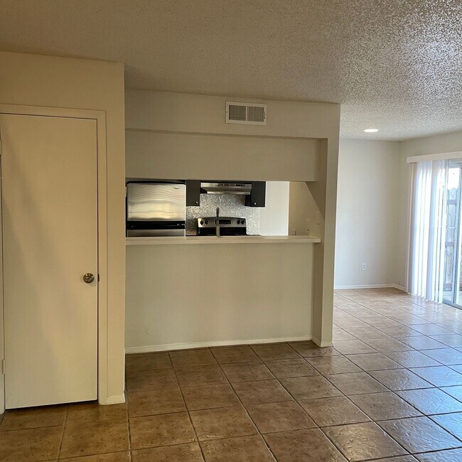 Foto del edificio - 1705 Coronado Hills Dr