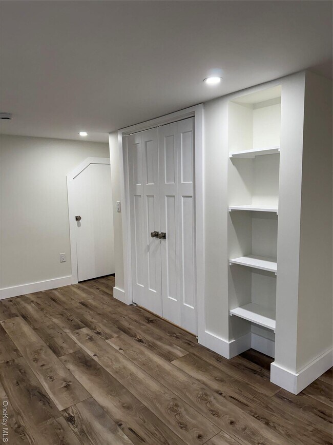 Building Photo - 32 Ketchum Rd