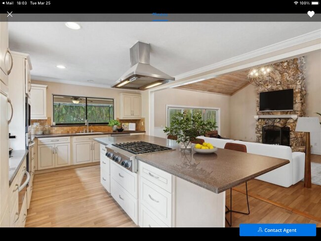 Foto del edificio - 4931 Hidden Oaks Trail