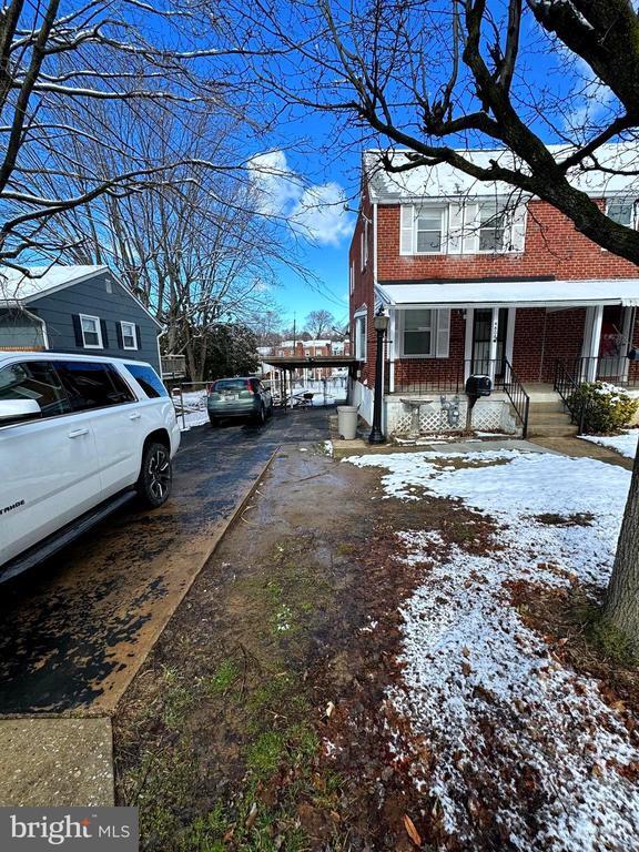 Foto principal - 4808 Kenwood Ave