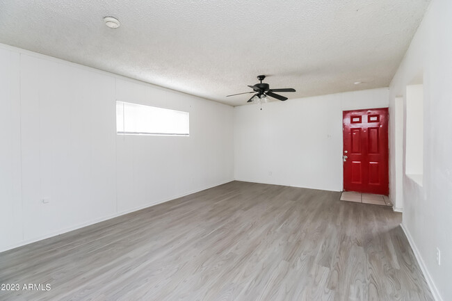 Building Photo - 1647 W Pima St