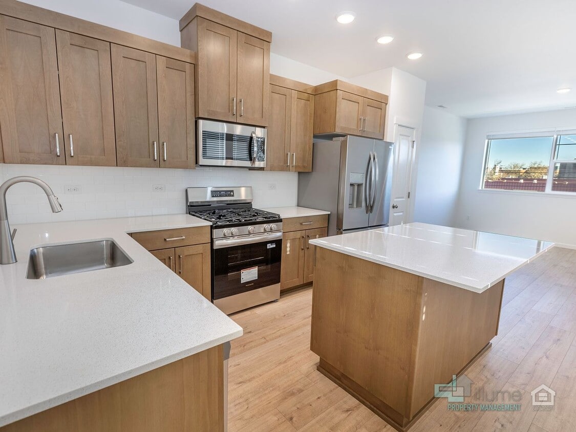 Charming 2-Bedroom, 2.5-Bathroom Home in Hillsboro - Charming 2-Bedroom, 2.5-Bathroom Home in Hillsboro