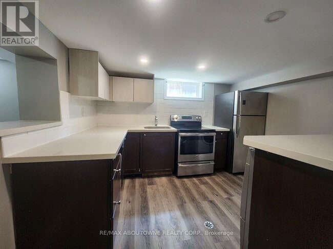 Building Photo - 26 Grandfield St