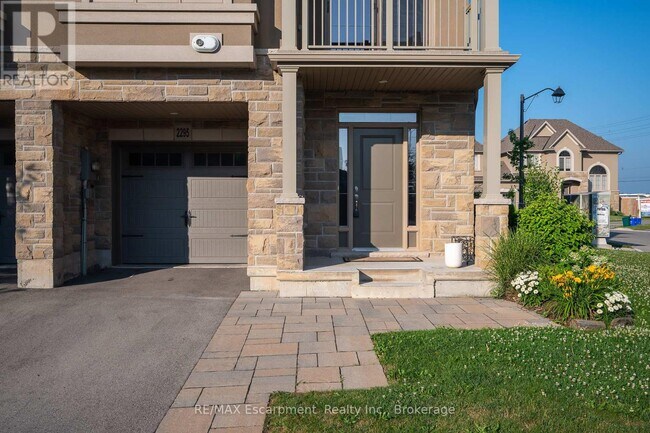 Building Photo - 2295 Natasha Cir