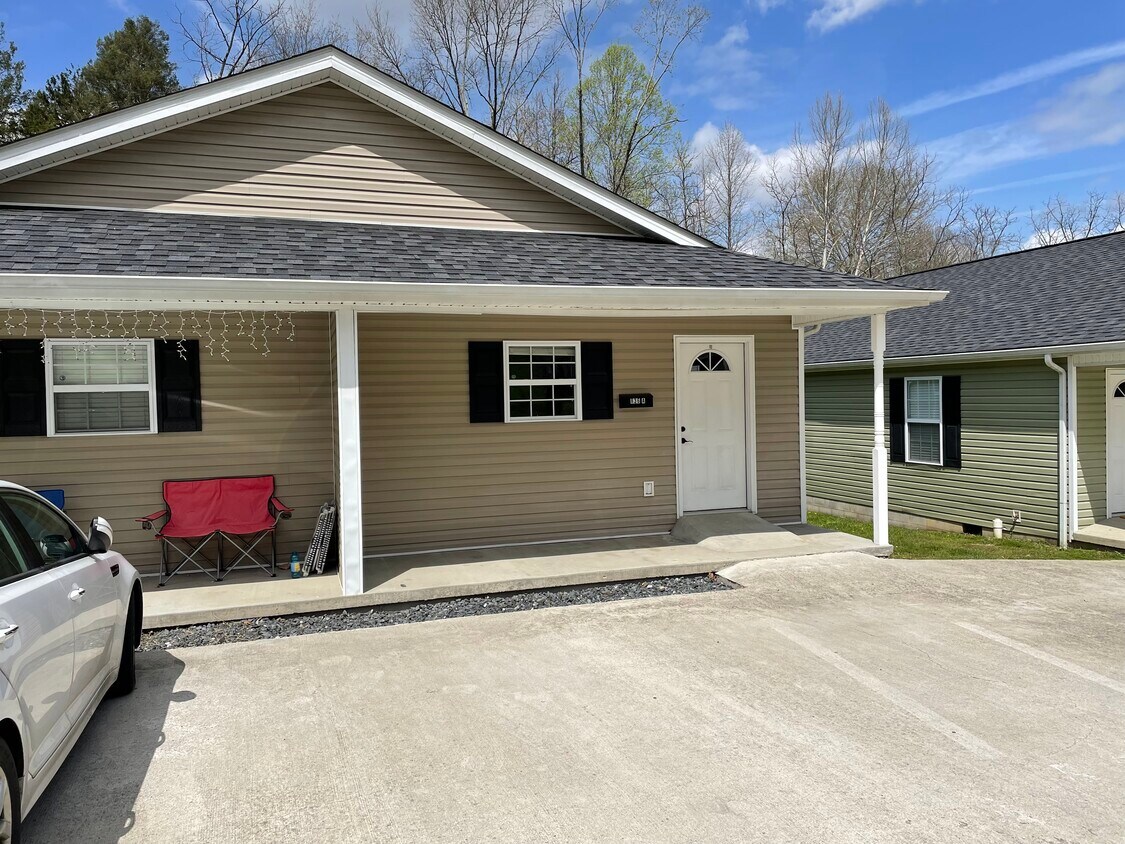 836 W 5th St, Corbin, KY 40701 Apartments in Corbin, KY