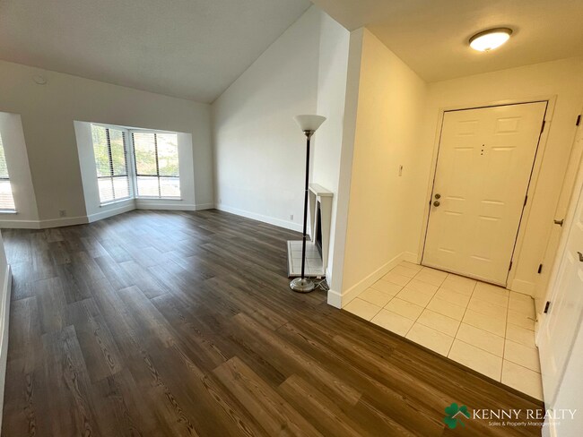 Building Photo - 955 Ridgeview Ct - STE01 - 106