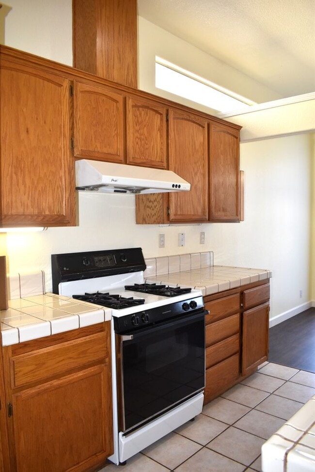 Building Photo - 8513 Charente Way