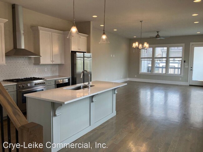 Foto del edificio - 4 br, 6 bath House - 1600 A Heiman St