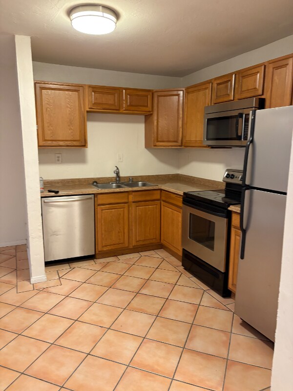 Foto del edificio - 3949-3933 33rd St