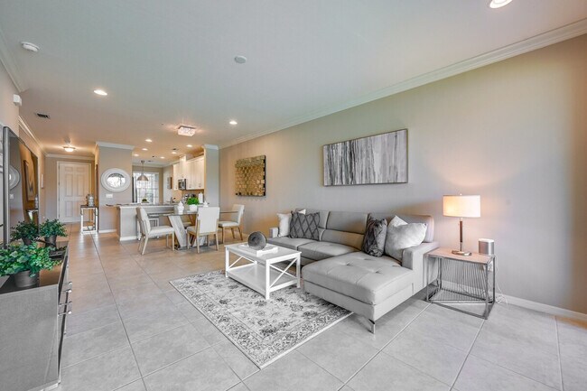 Building Photo - 9413 Terresina Dr