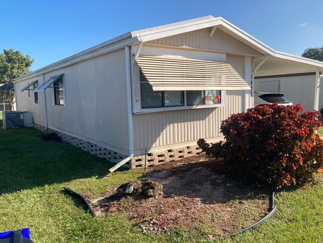 Foto del edificio - 1420 Whisper Cir