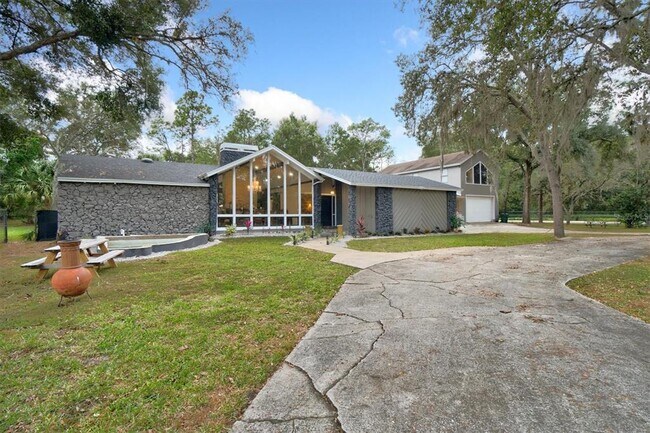 Foto del edificio - 3451 Dawn Ct