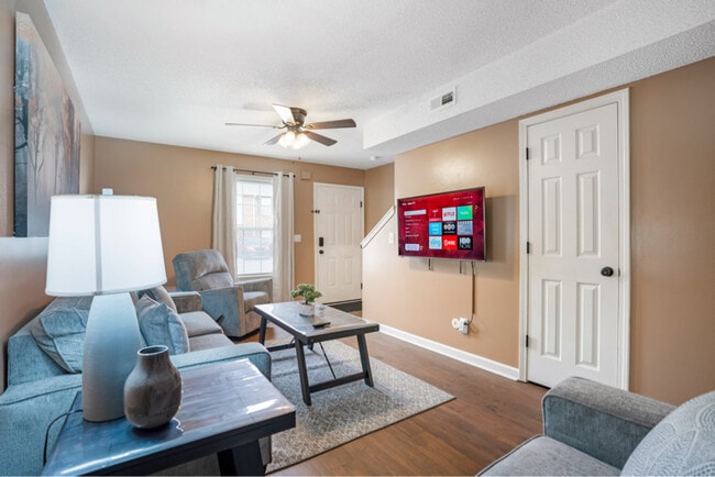 Foto del edificio - 284 Raleigh Dr