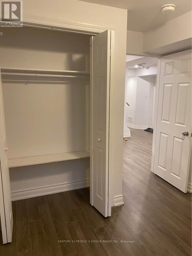 Photo du bâtiment - 635 Hepburn Rd