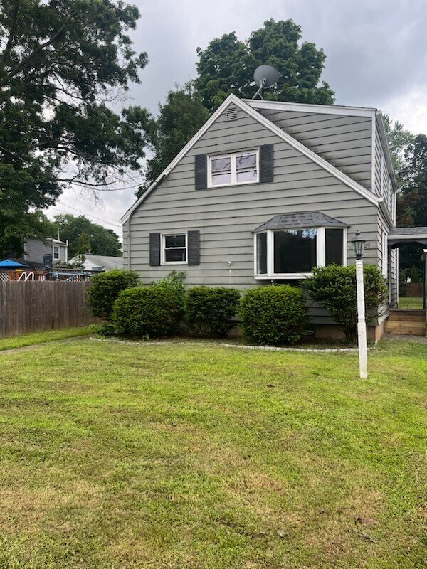 Foto principal - 69 Markham Pl
