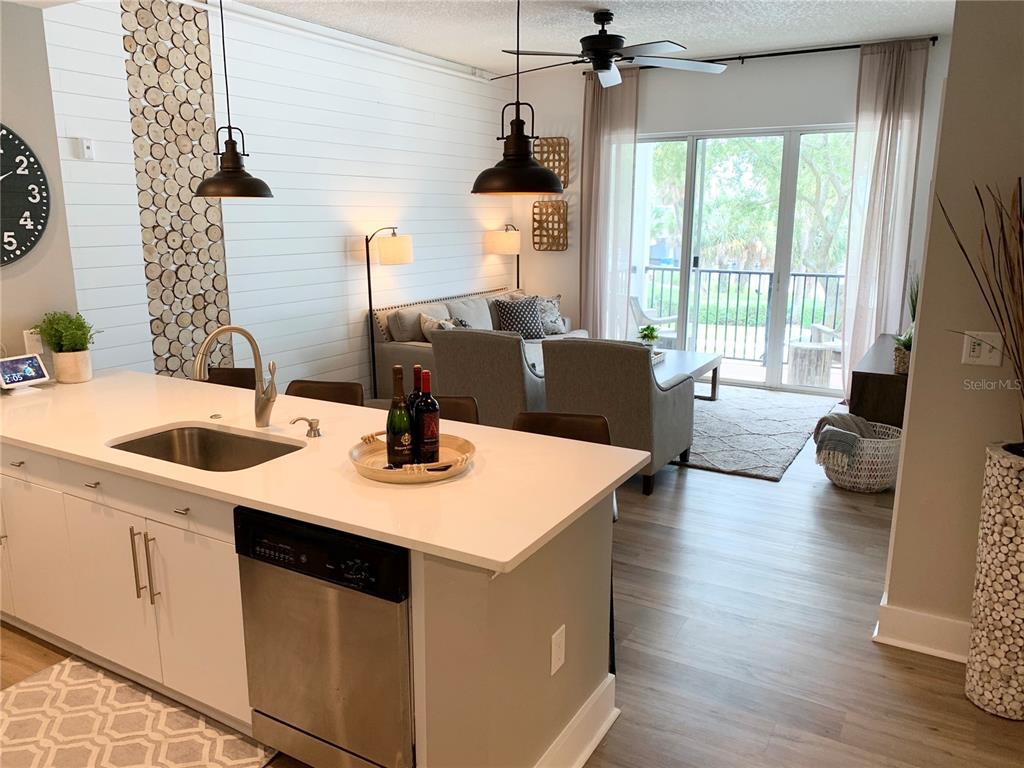 Foto principal - 1501 Doyle Carlton Dr