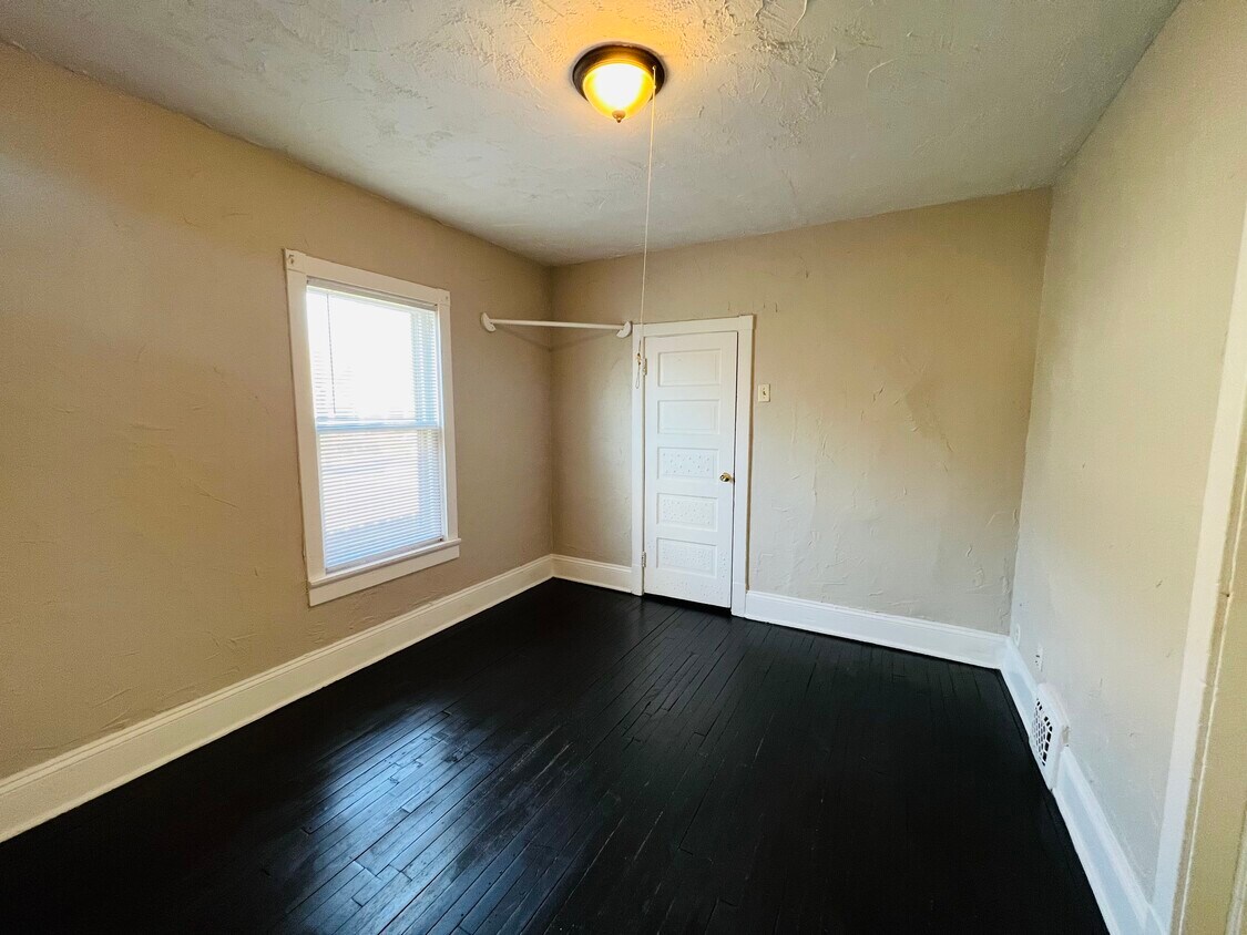 Bedroom - 2627 N 37th St