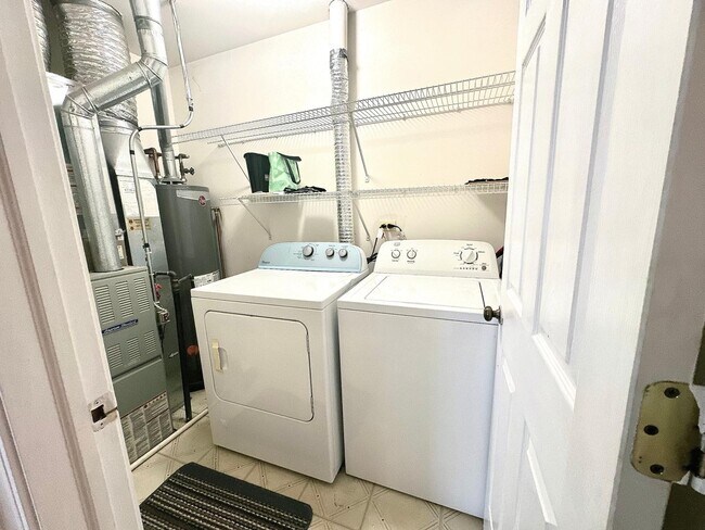 Foto del edificio - 1227 Orleans Dr