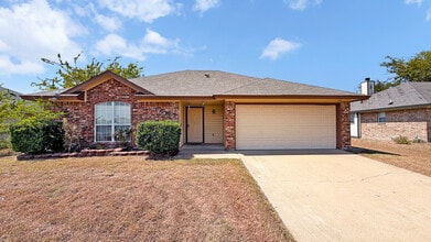Building Photo - 3507 Christie Dr