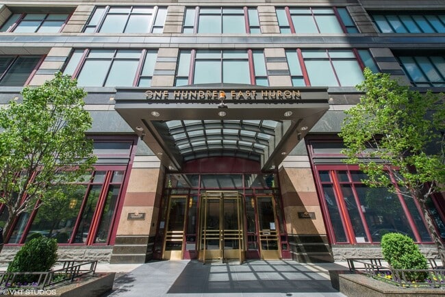 Building Photo - 100 E Huron St