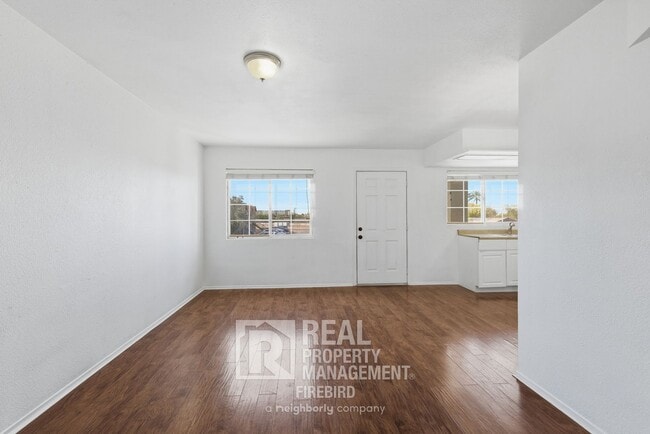 Building Photo - 45 N Phyllis-209