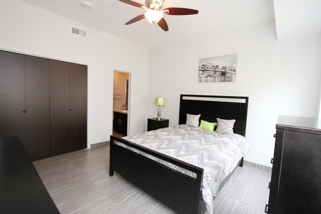 Building Photo - 502 Shiloh Dr