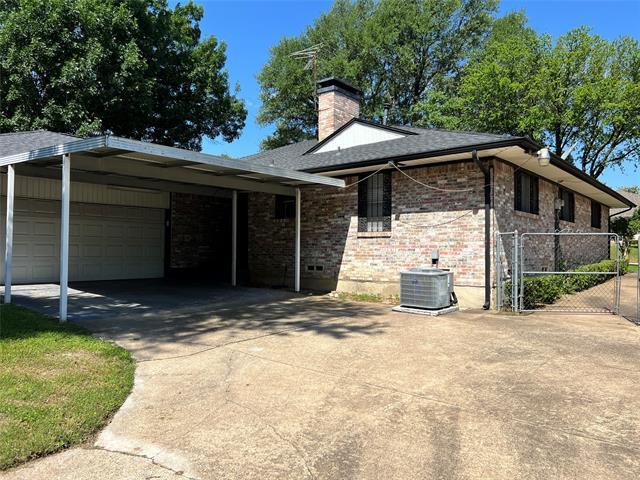 Foto del edificio - 2730 King Cole Dr