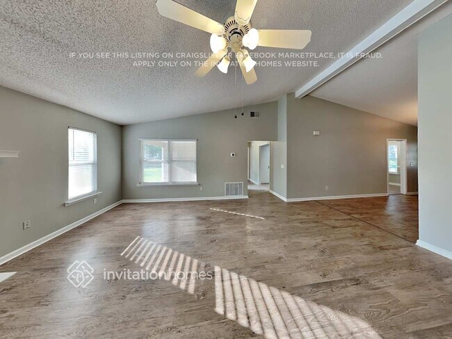 Building Photo - 12645 Cachet Dr