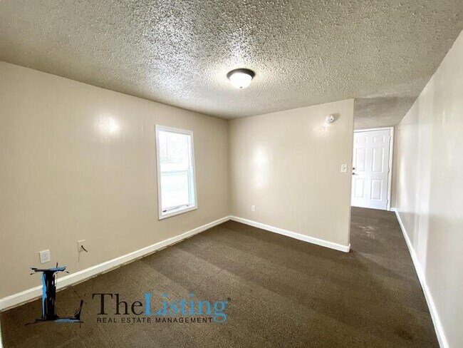 Foto del edificio - 1005 Pine Ave