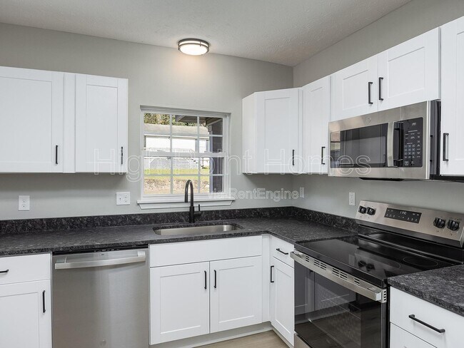 Foto del edificio - 5350 Slayton Ave