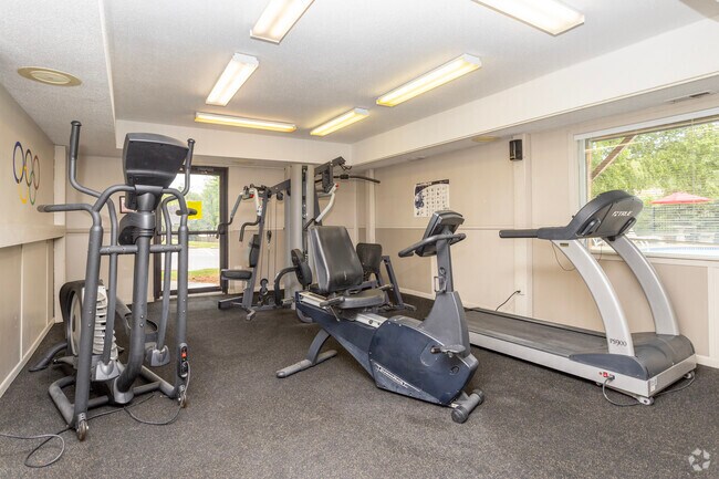 Gimnasio - Woodridge Apartments